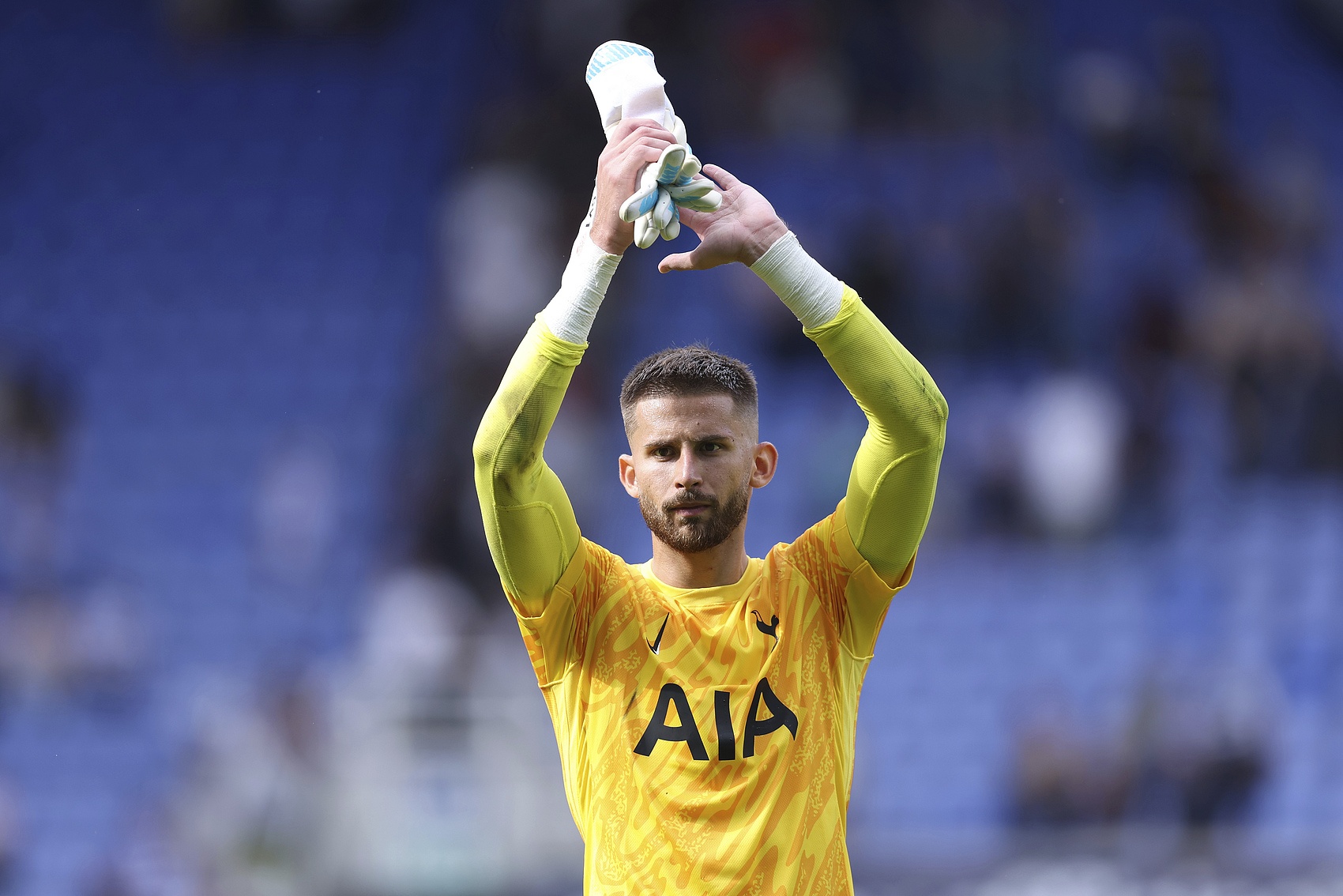 奇异果体育官方网站-全市场：国米为维卡里奥准备1500万欧预算，热刺要2500万-3000万